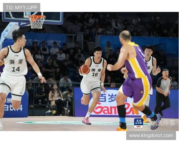 全运会篮球赛点评：北京队展现卓越团队协作精神与默契配合